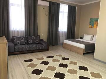 Большой двухместный номер с 1 кроватью в Отеле Baitau Hotel Aktobe